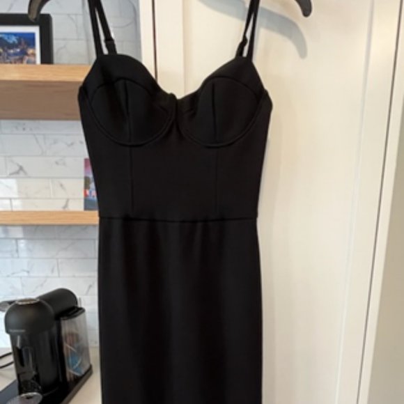 L'agence Black Midi Dress - Picture 2 of 6